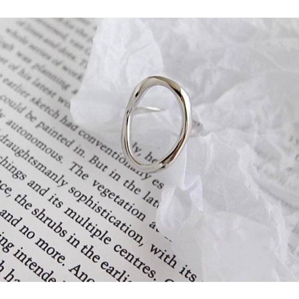 Oval Circle Silver Tone Adjustable Ring OS‎
